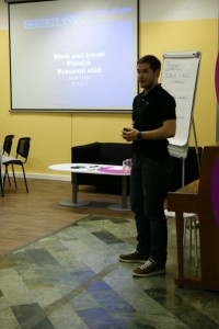 Seminář Práce a studium v zahraničí / Seznámení s nabídkou CzechUS a prací bazénového plavčíka